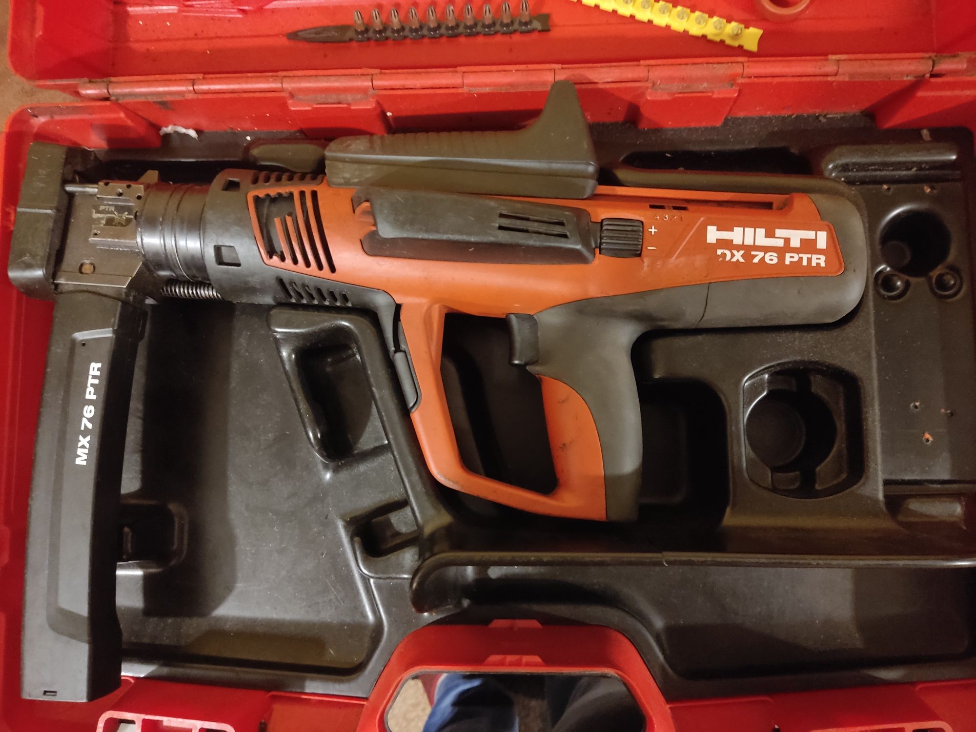 HILTI DX76 PTR osadzak mocowania blach do stali