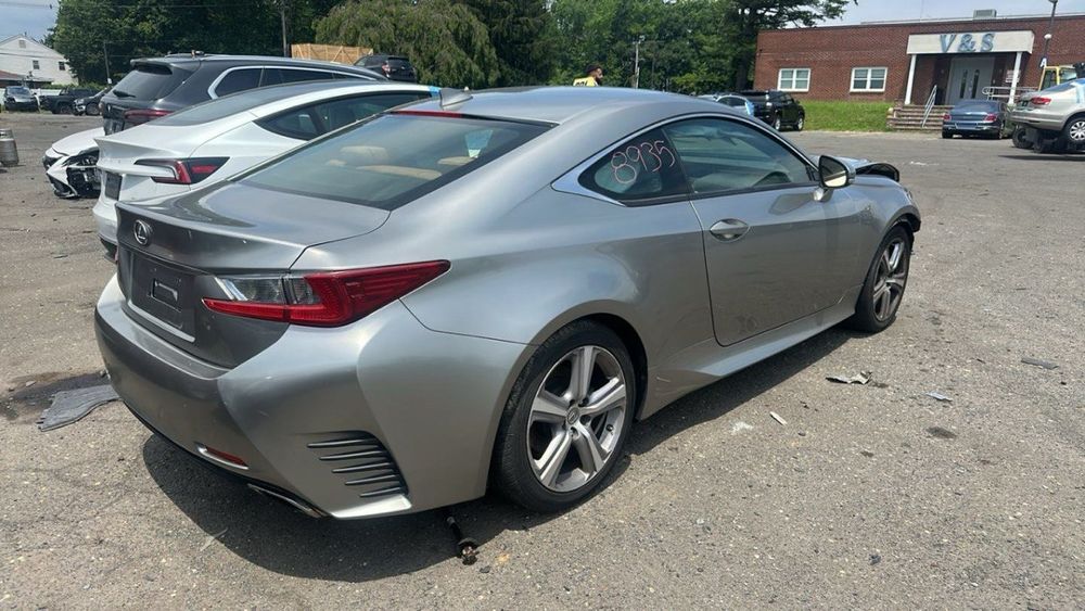 Продам lexus Rc 200t