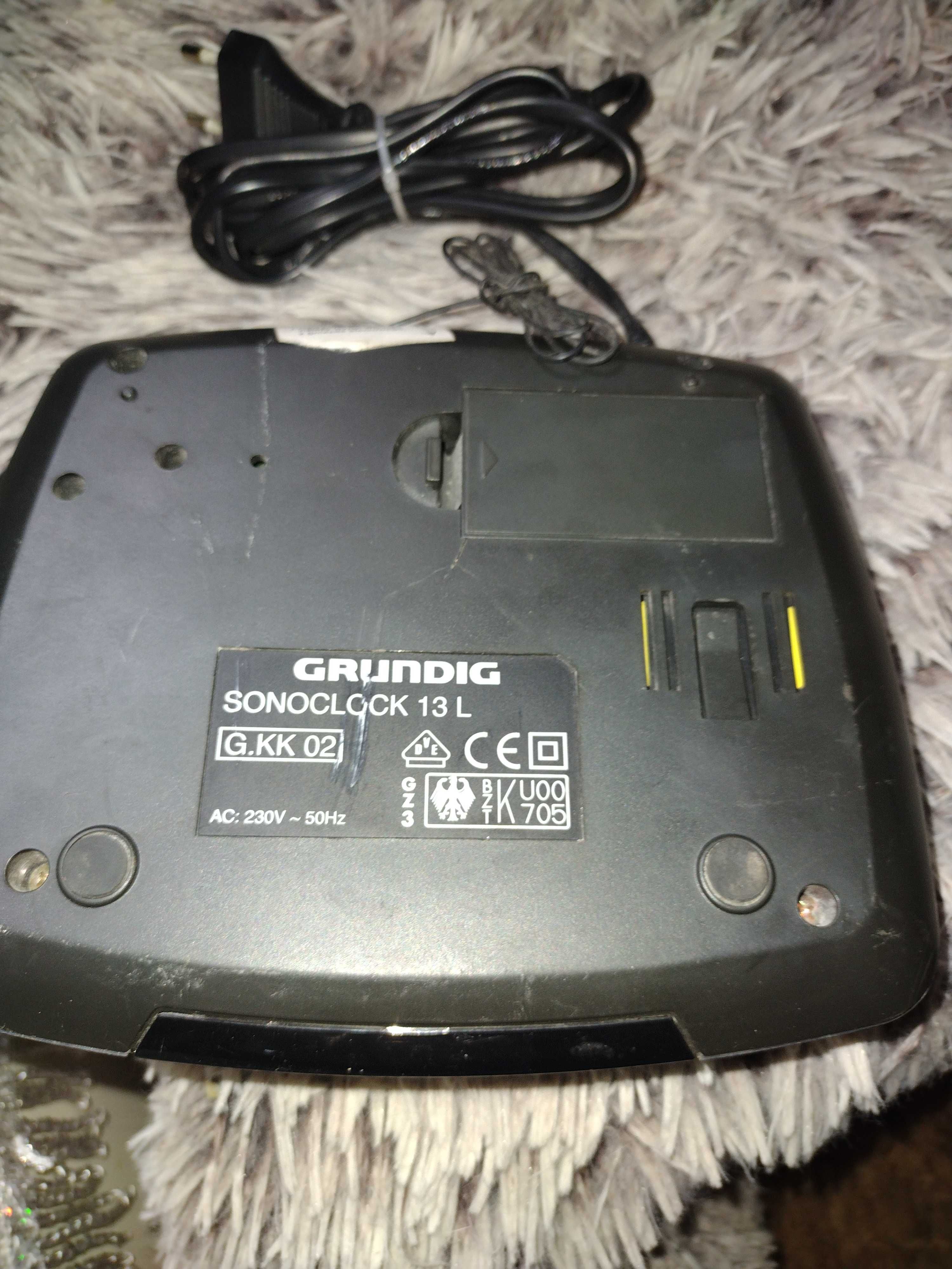 Radio budzik Grundig