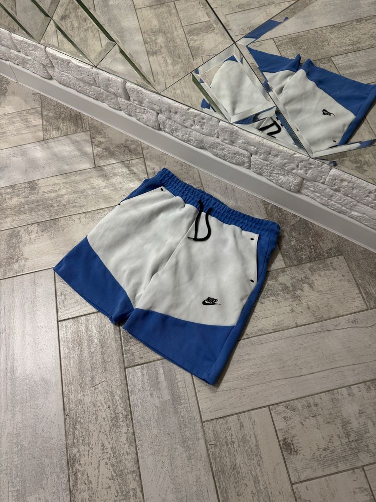 Шорти nike tech fleece найк теч флис
