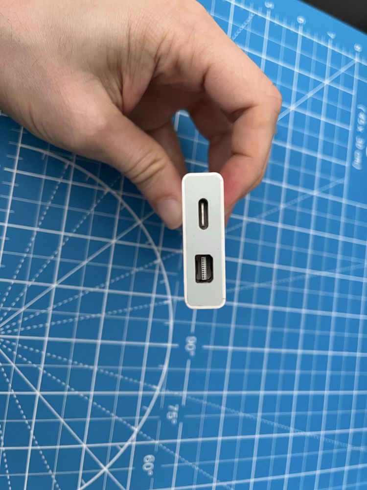 Adaptador usb-c pada mini display e usb-A