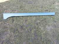 BMW F40 LISTWA PROGOWA LEWA 7461381