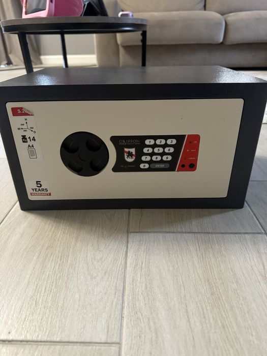 Сейф офісний Griffon S.25.E