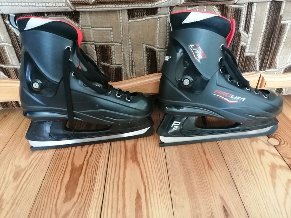 Łyżwy  plus torba plus ochraniacze