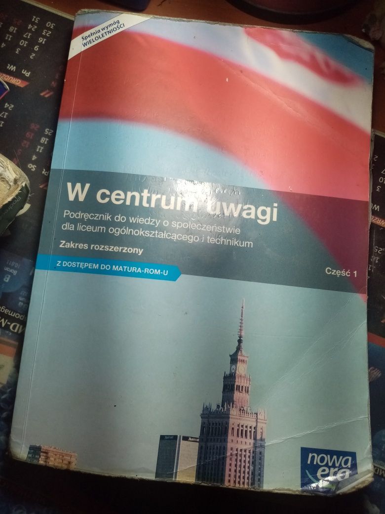 Podręcznik wos w centrum uwagi zakres rozszerzony