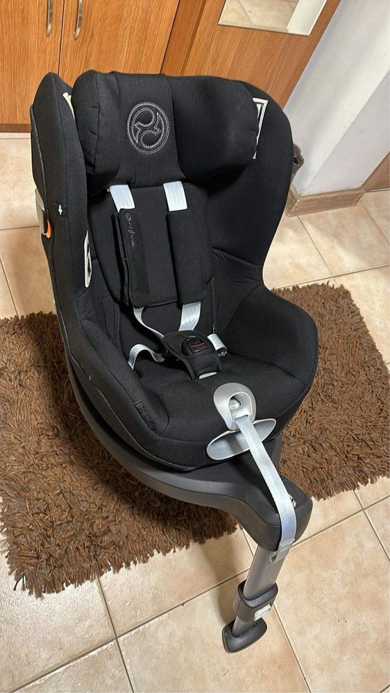 Fotelik czarny cybex z baza