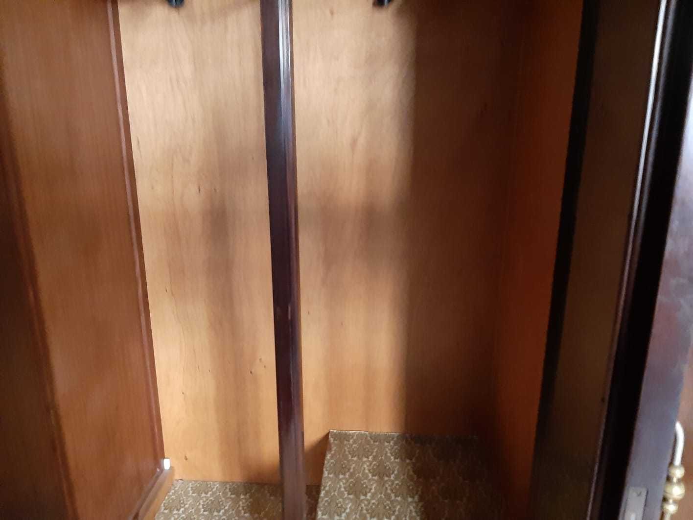 Roupeiro OLAIO vintage c/ 3 portas