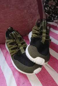 TENIS ADIDAS Usados 1 vez