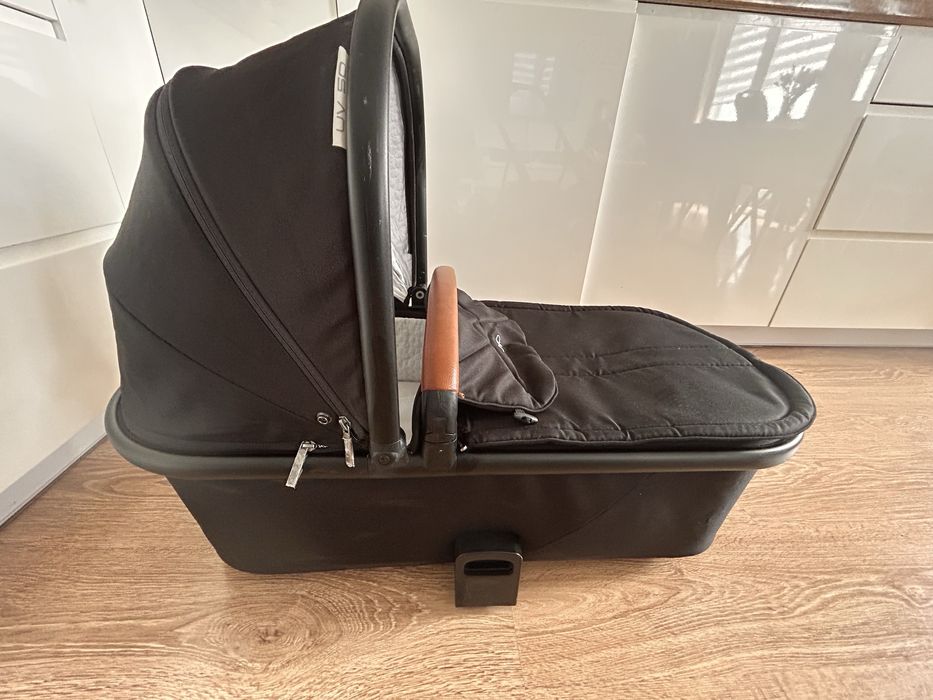 Wózek dzieciecy spacerówka z gondolą gratis materacyk