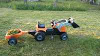 Traktor z przyczepą na pedały dla dziecka
