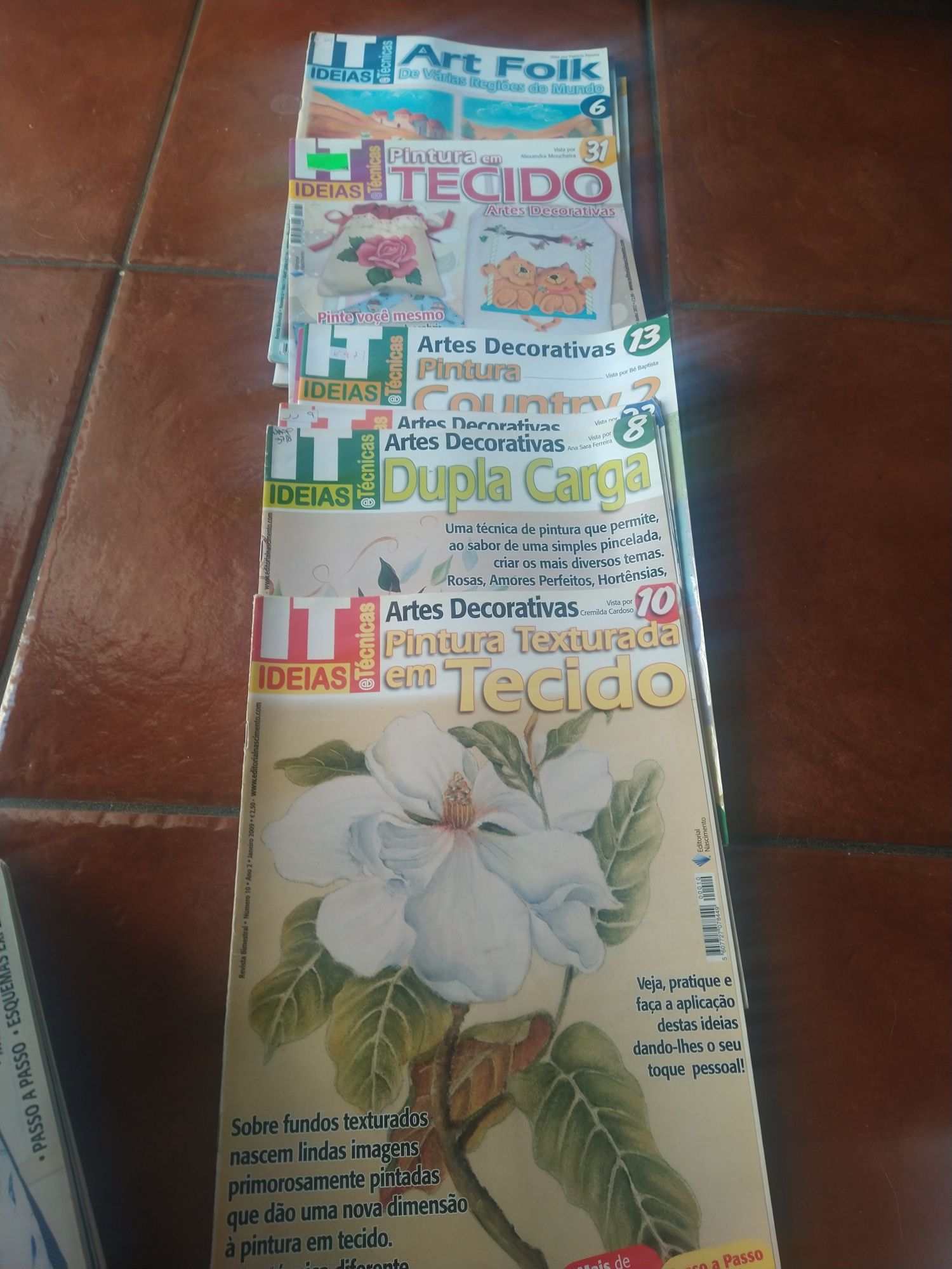 Mais de 100 Revistas de bricolage e decoraçao