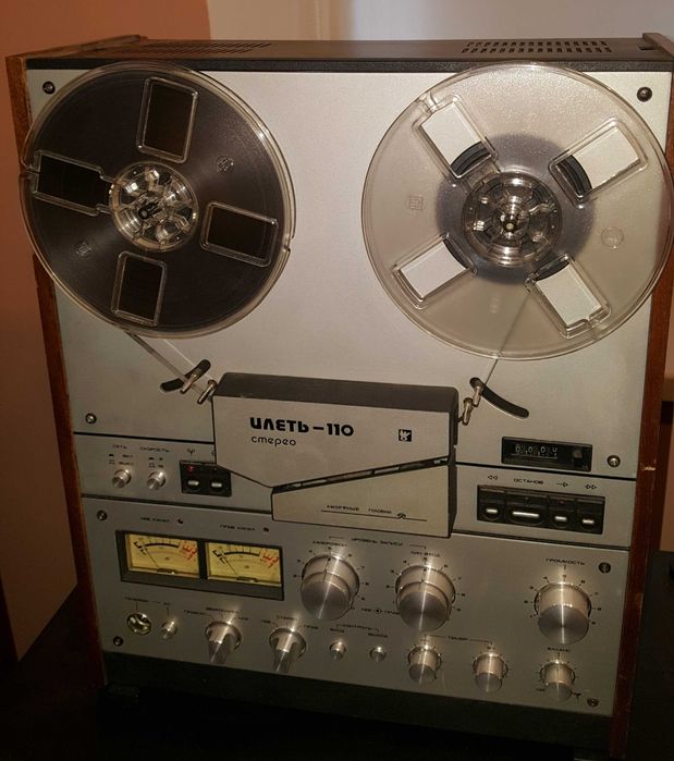 Магнитофон катушечный стерео
