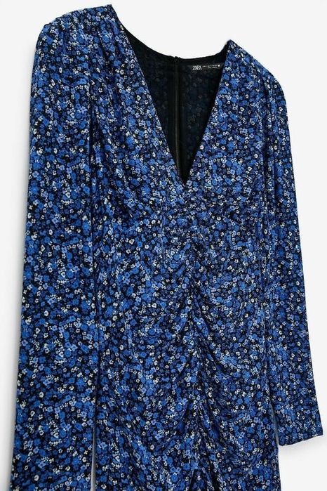 Платье Zara в цветочный принт