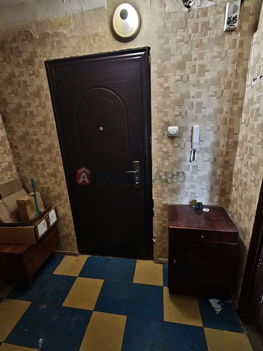 Продаж 1 к кв у Шевченківському рні. Вул.Виробнича,13А. Середн пов.