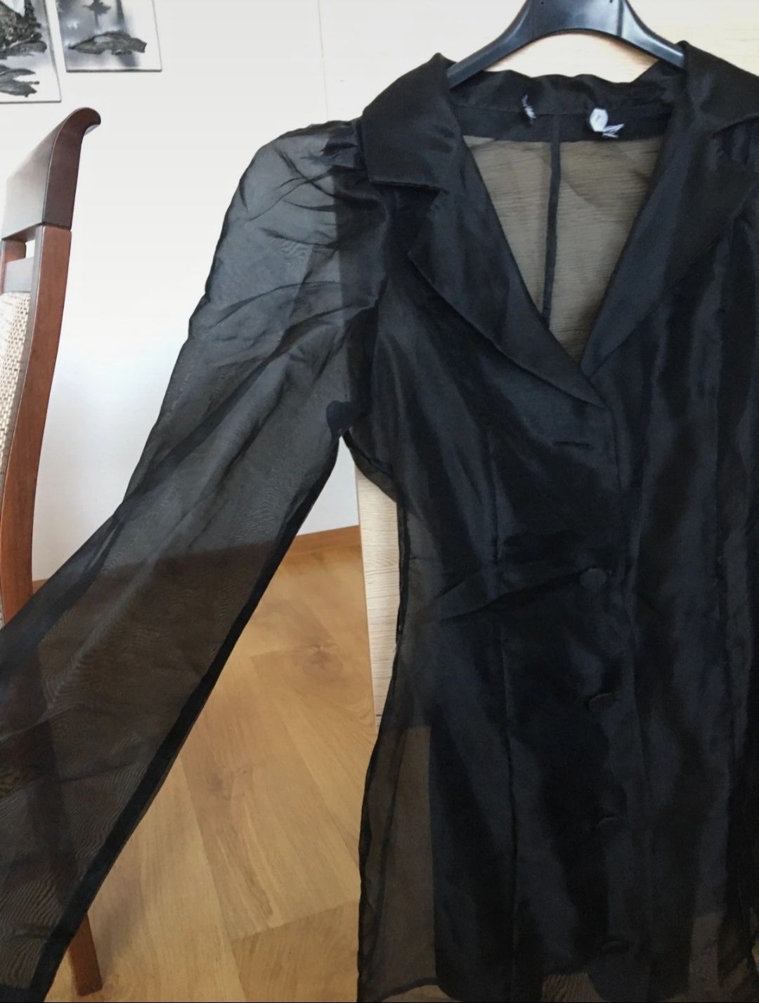 Bershka czarna tiulowa sukienka