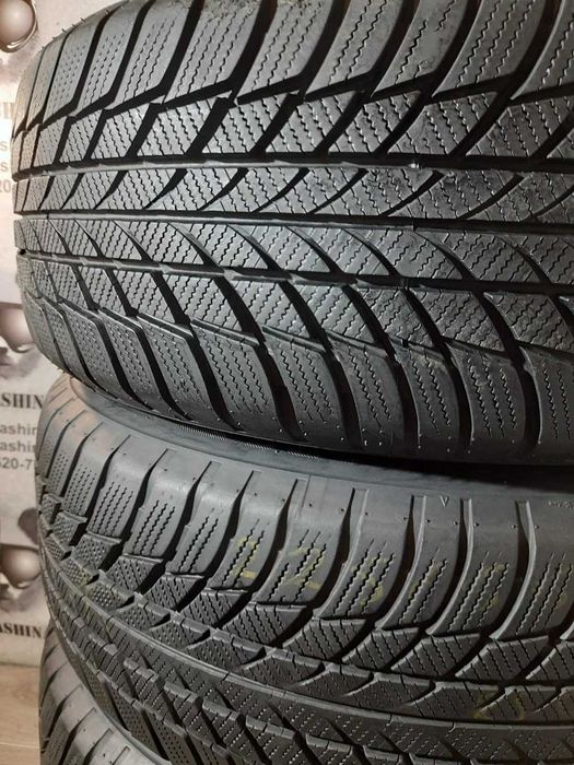 Шини 225/55 R17 BRIDGESTONE Blizzak LM001 б/у зима склад