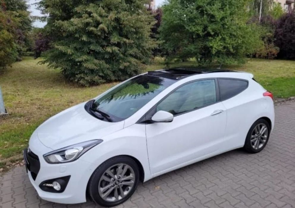 Hyundai I30 Sprzedam hyundai i30 automat z polskiego salonu