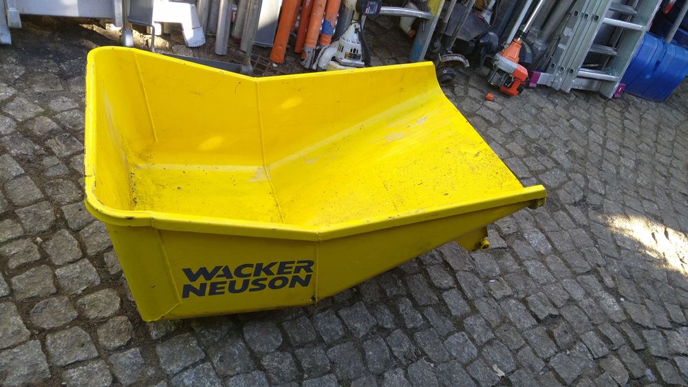 Wanna z podnośnikiem stelażem WACKER Neuson wozidlo