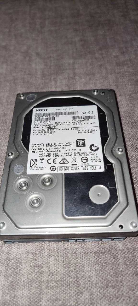 Продам жорсткий диск HGST HDN726040ALE614 об'єм 4TB