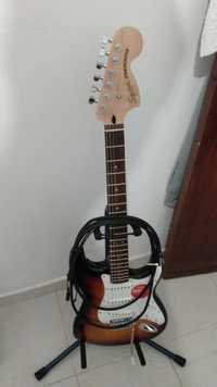 Guitarra Squier Amplificador Fender