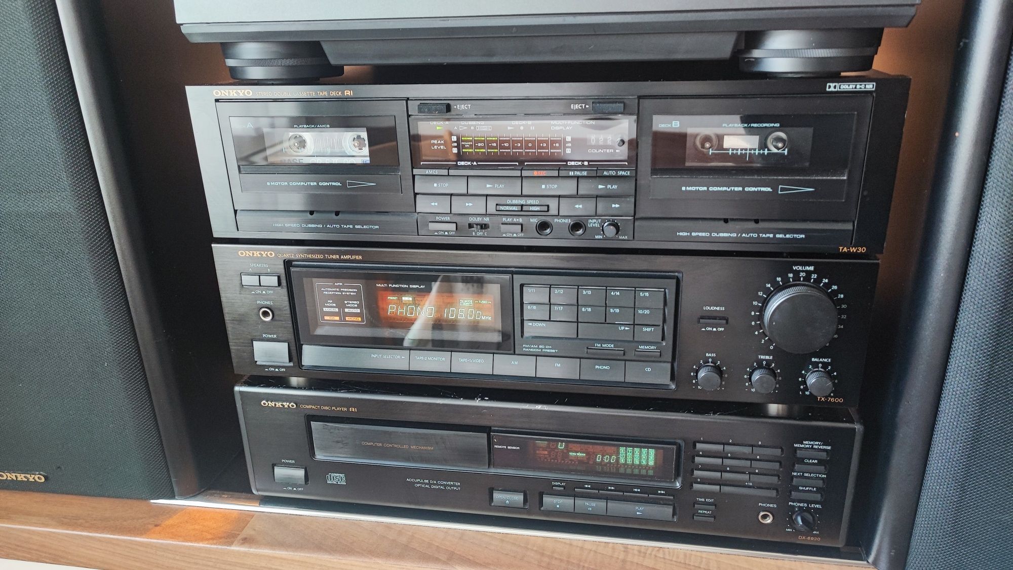 Wieża Onkyo plus kolumny