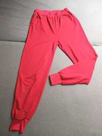 Czerwone spodnie dresowe r. 36