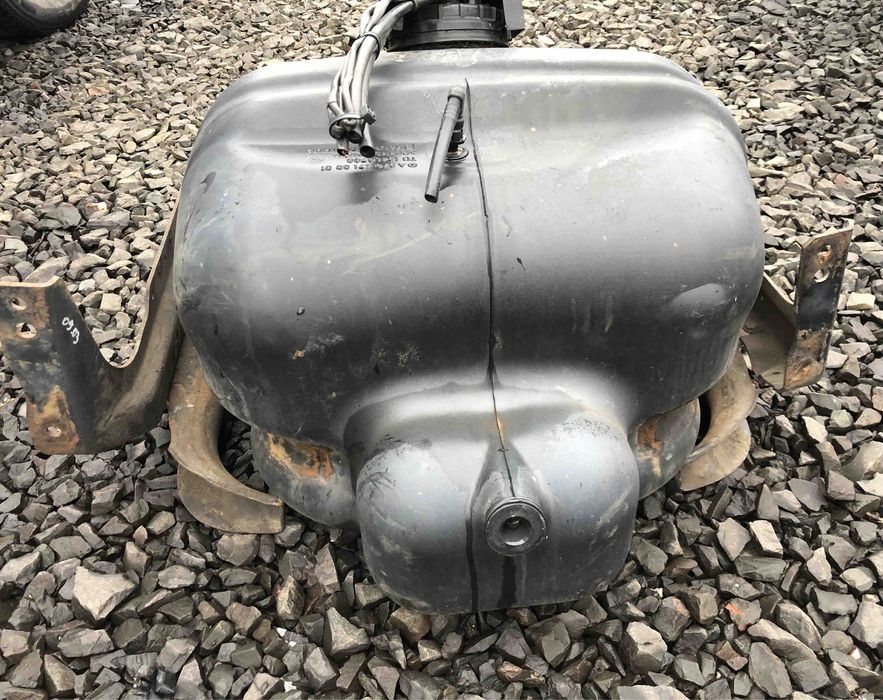 Бак Атего з кріпленням 100л Бак паливний Mercedes Atego 815, 817, 917