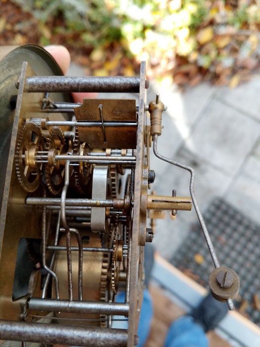 Mechanizm sygnowany Junghans