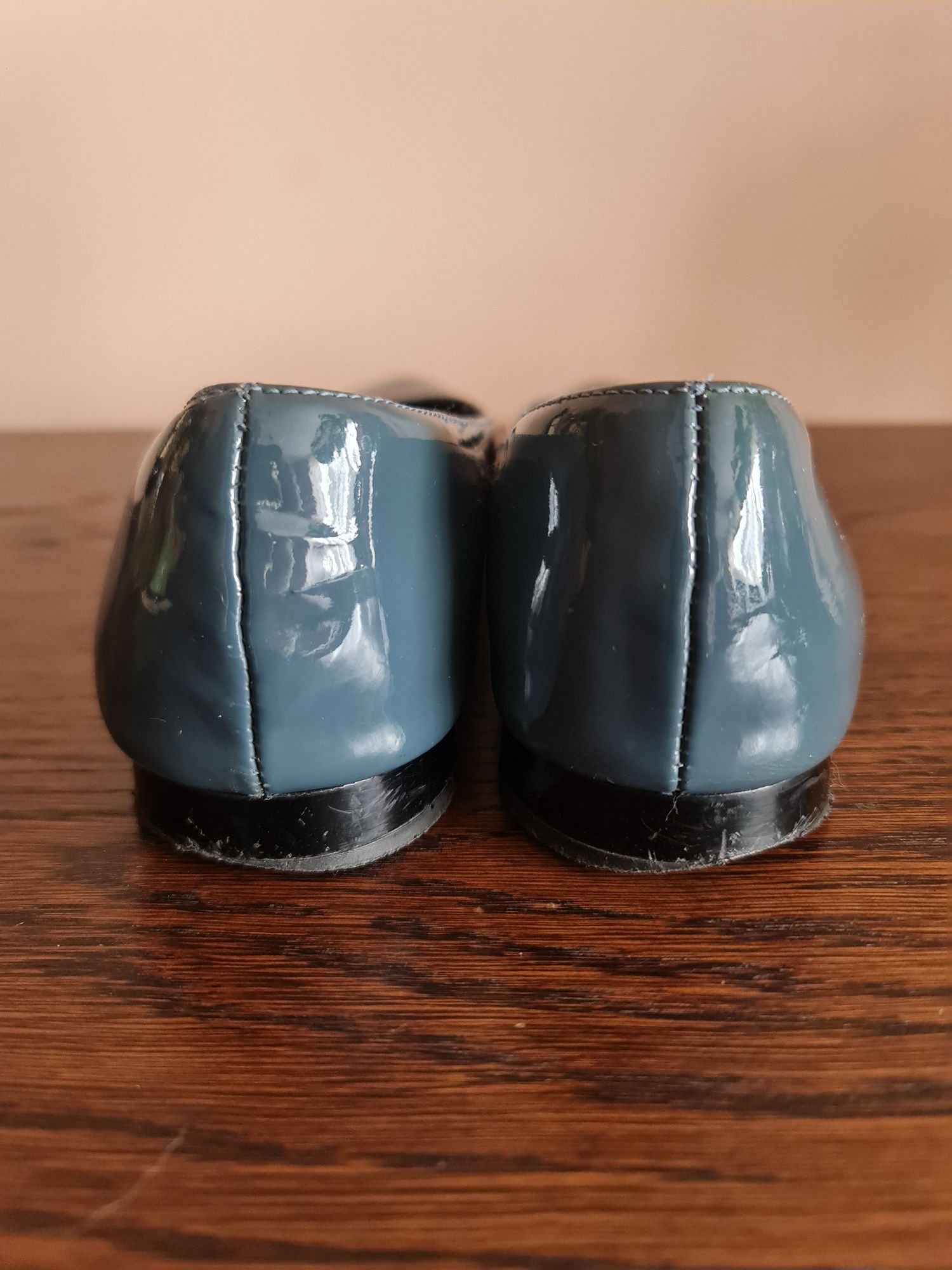 Buty damskie Nessi czółenka skóra naturalna lakierowana skórzane
