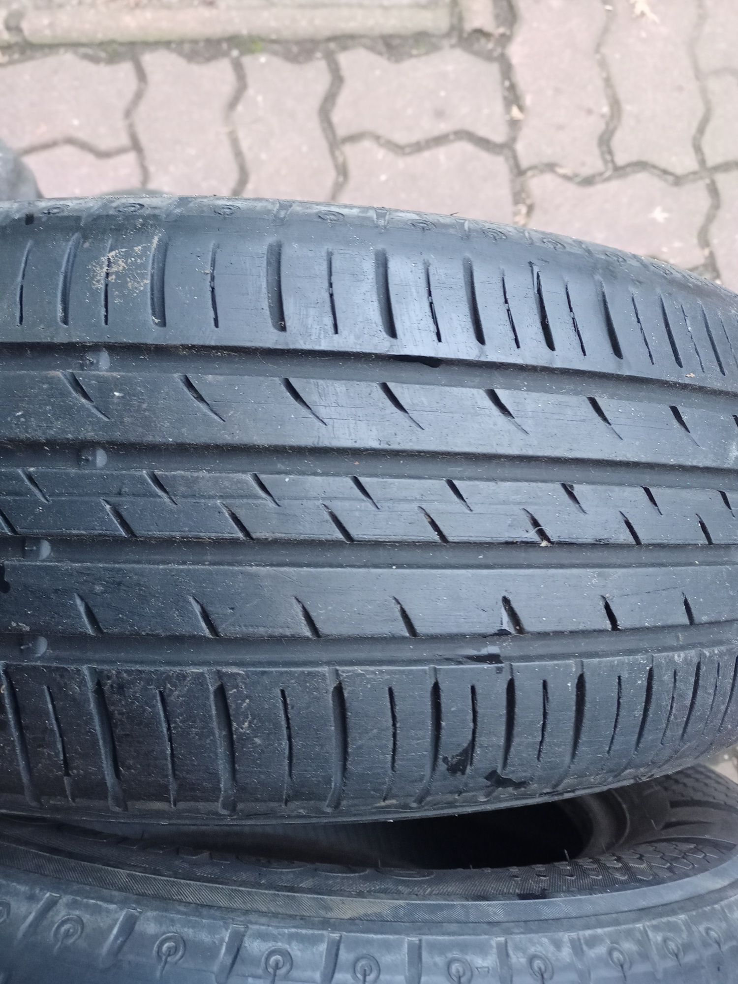 Opony letnie Kumho EcoWing ES31 215/60r16 95V 6,3mm 2017r