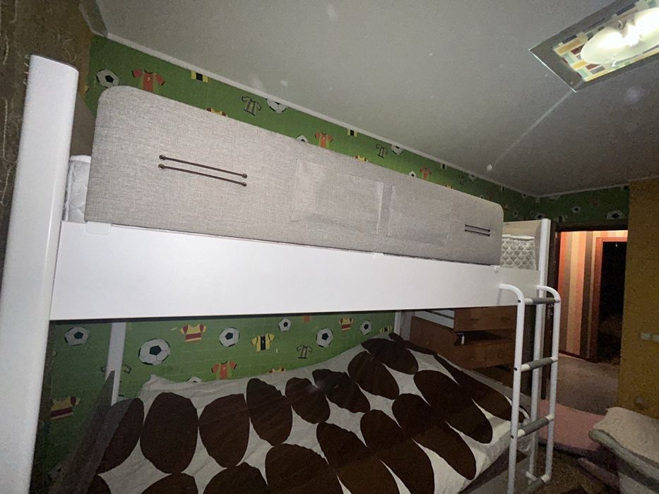 Продається двох'ярусне ліжко Б/В