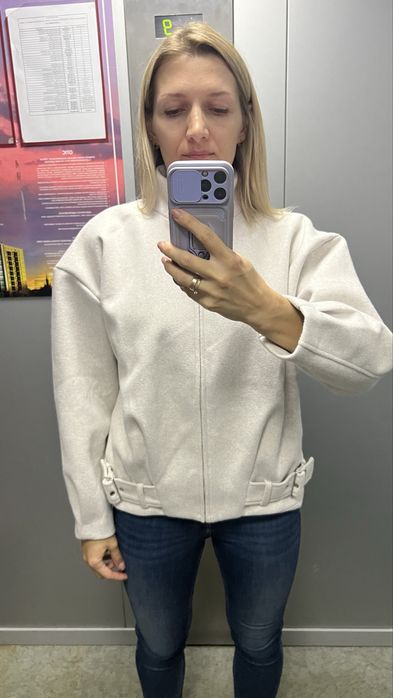 Бомбер ZARA S Палльто Зара пальто на замку куртка демісезонна