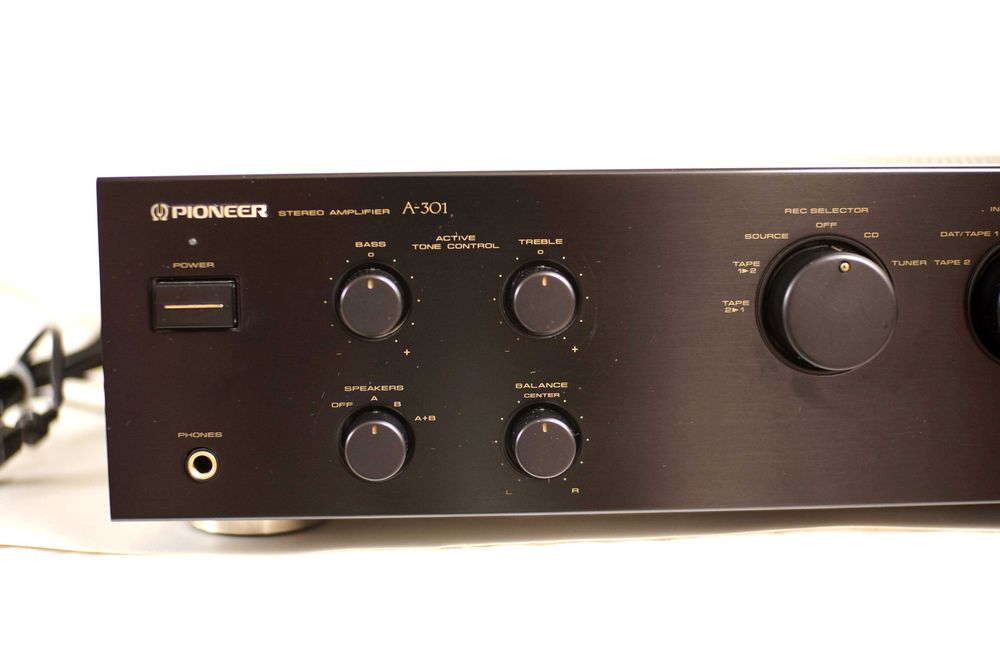 Wzmacniacz Pioneer A-301- 75W - 9 kg wagi (Made in Japan)