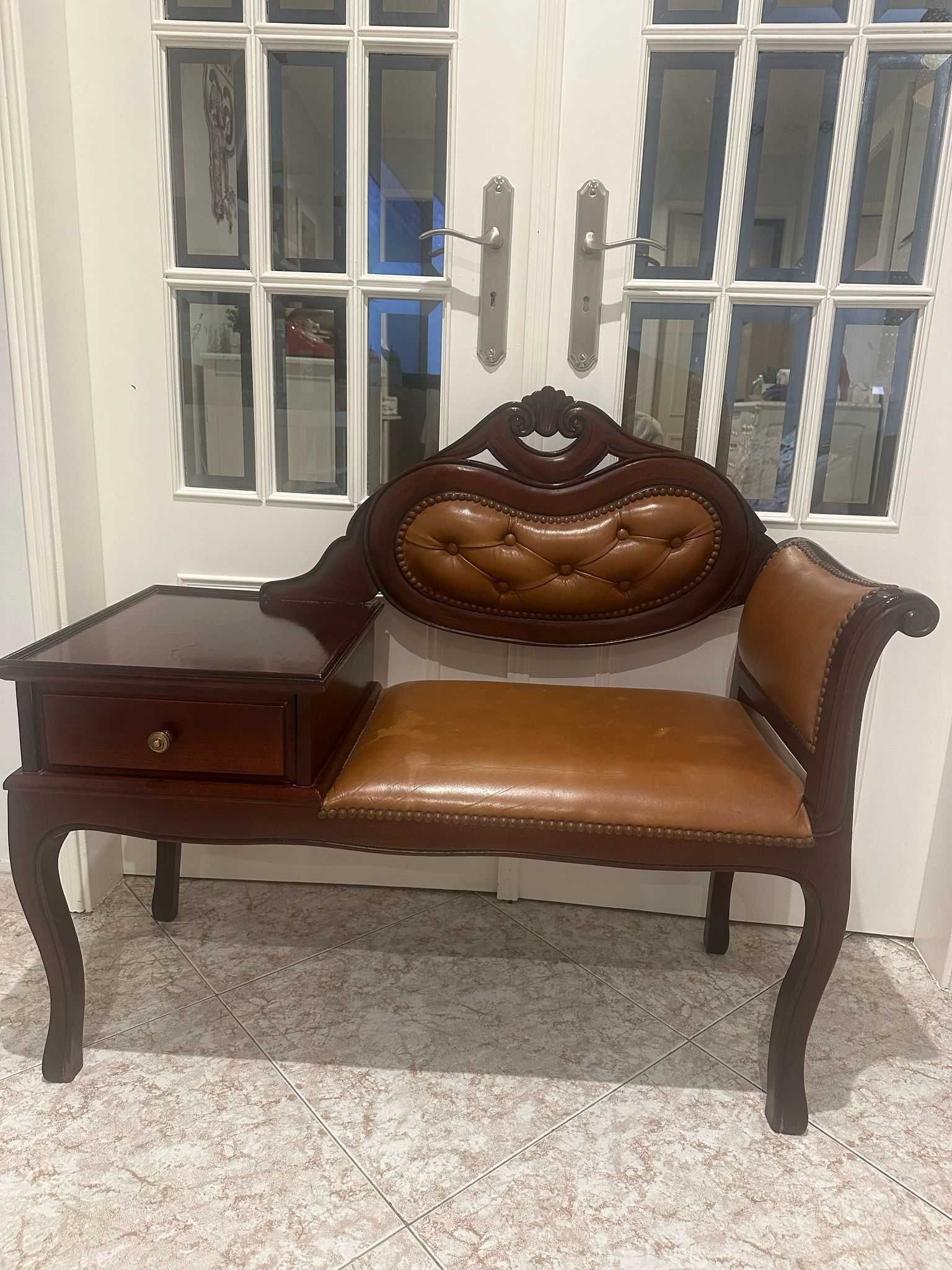 banqueta vintage em excelente estado