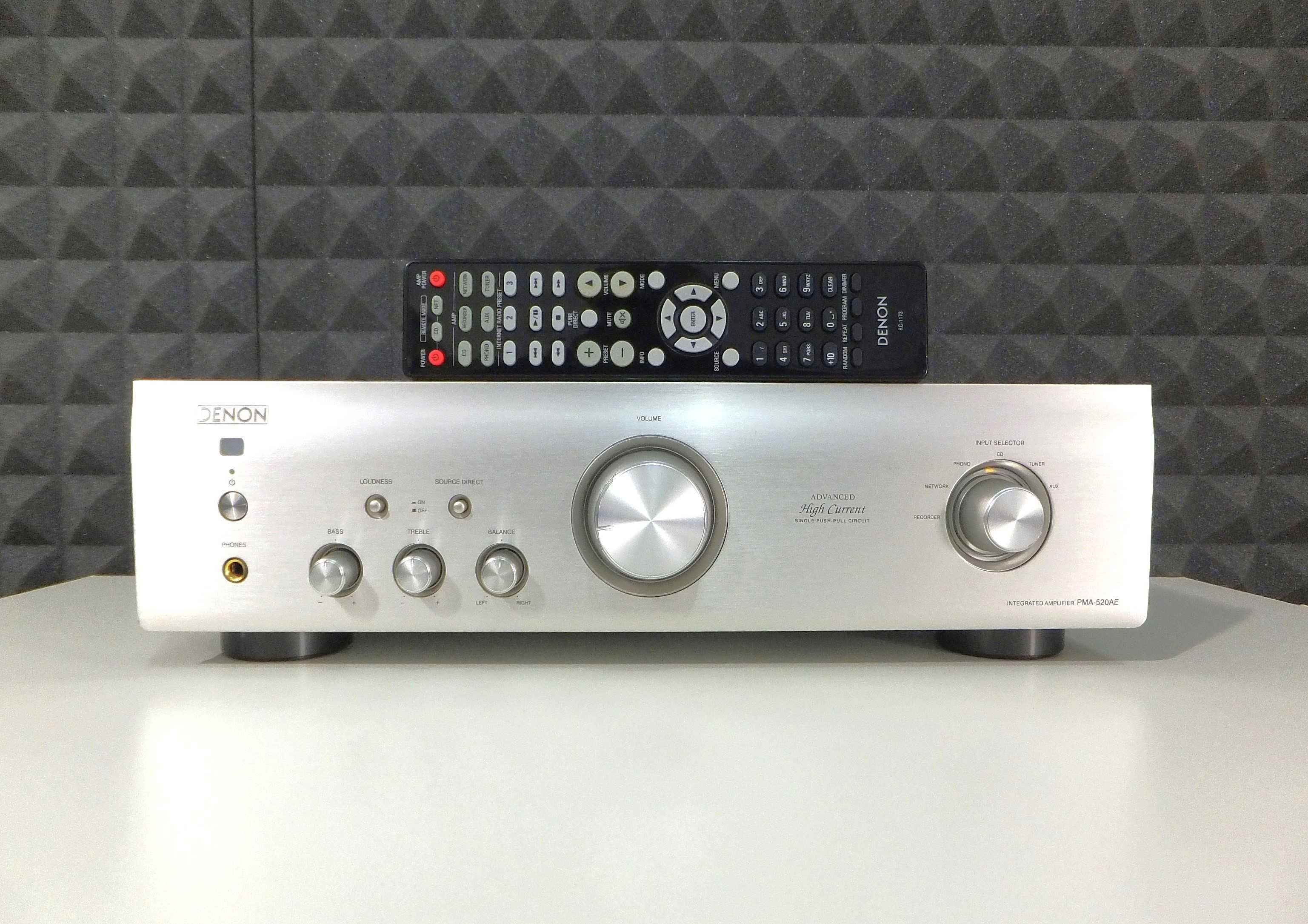 Solidny markowy wzmacniacz stereo DENON PMA-520AE