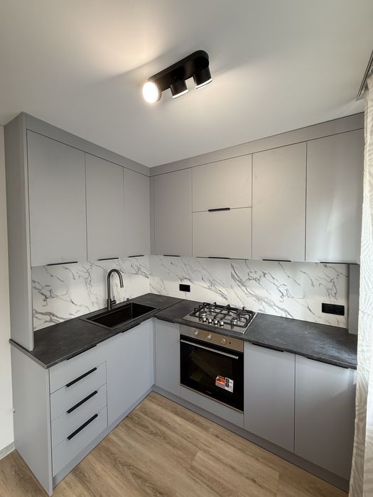 Євротрійка з сучасним ремонтом на пр.Волі