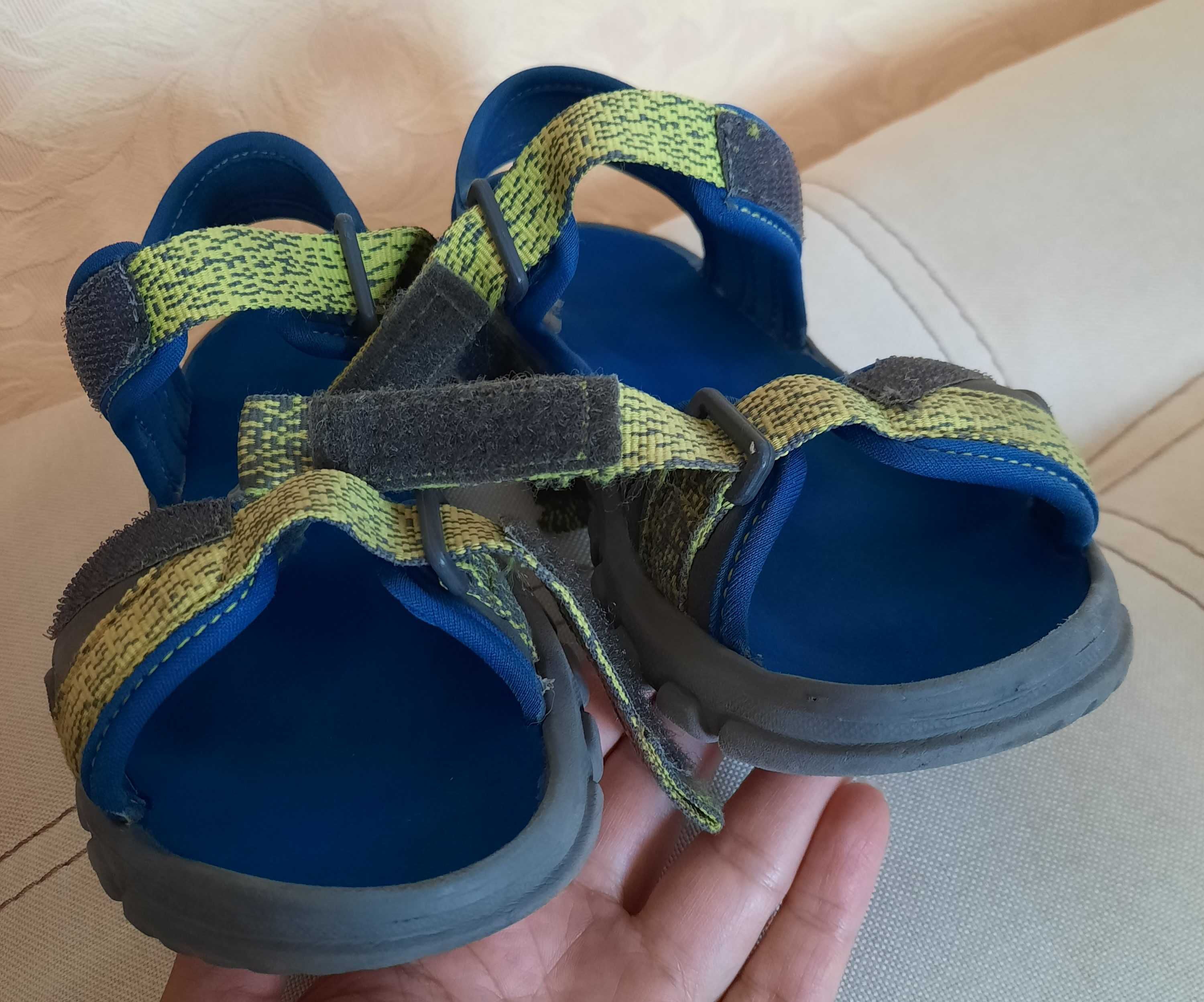 Босоножки сандалии для мальчика Quechua 31-32.