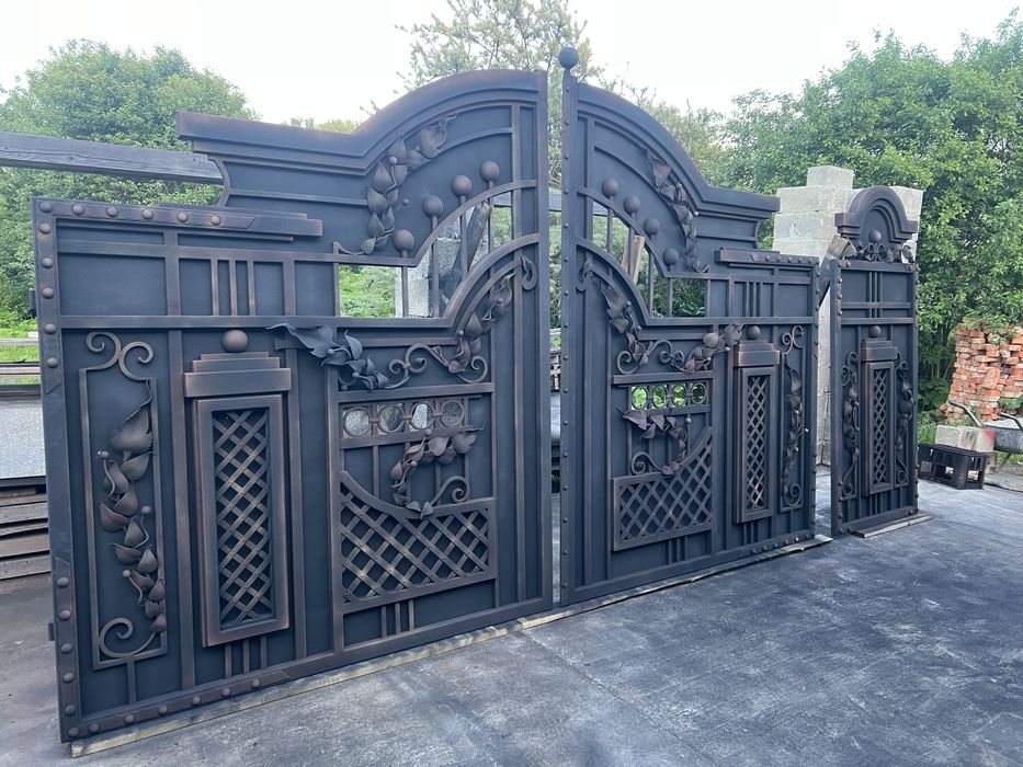 Кована брама хвіртка