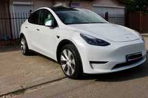 Продам Tesla Model Y Dual motor 2023 года