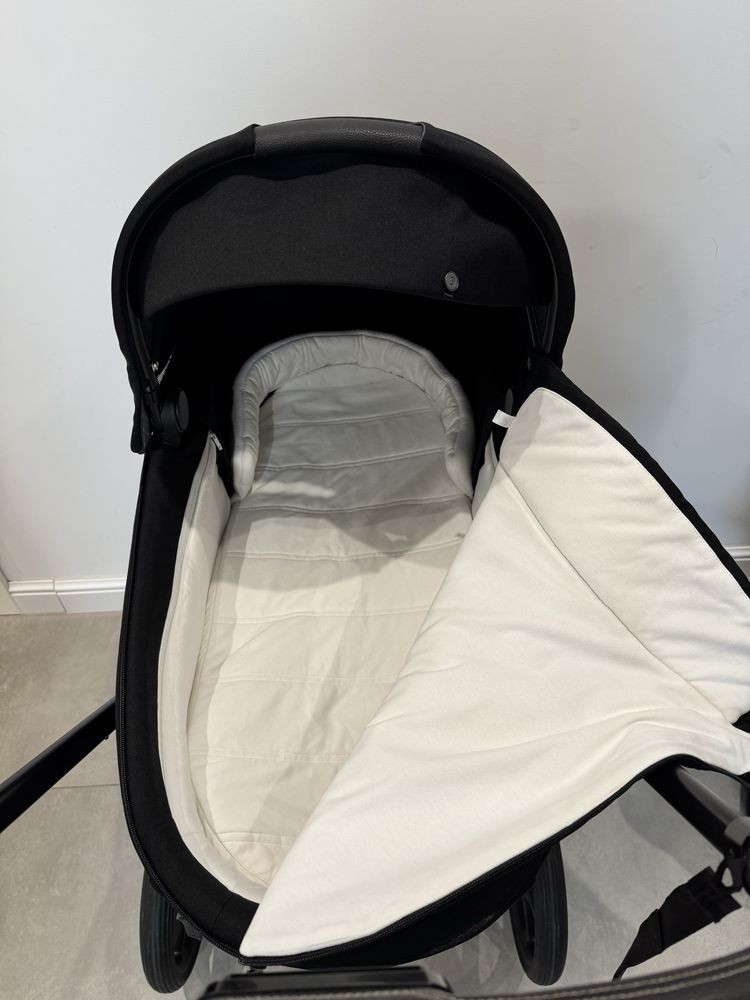 Cybex Priam 4.0 2w1 Black / Black Matt