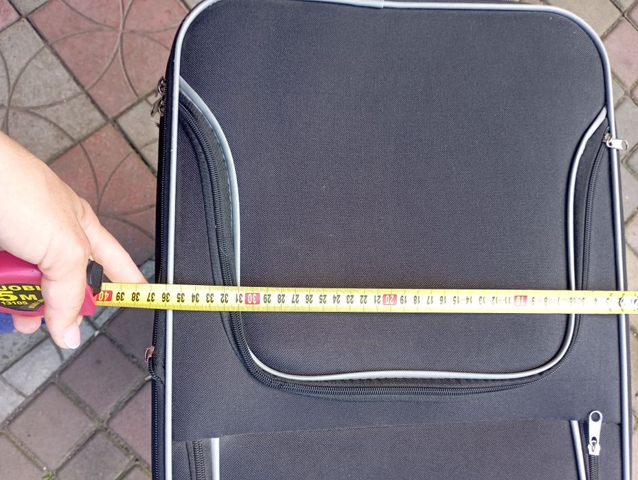 Продам валізу в хорошому стані