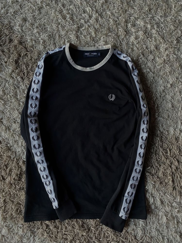 Оригінальний лонгслів Fred Perry