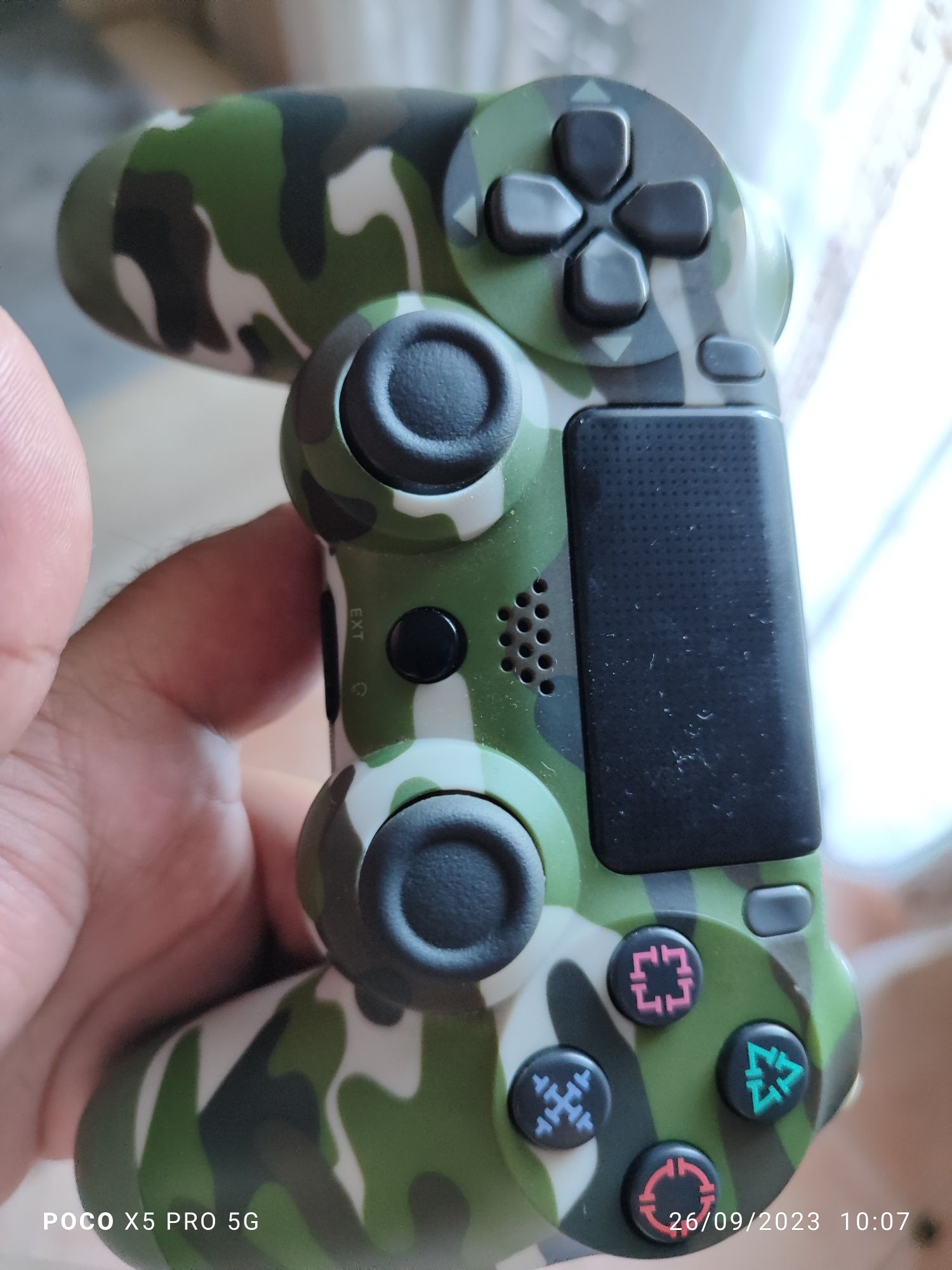 Ps4 Slim 500Gb  com 2 comandos