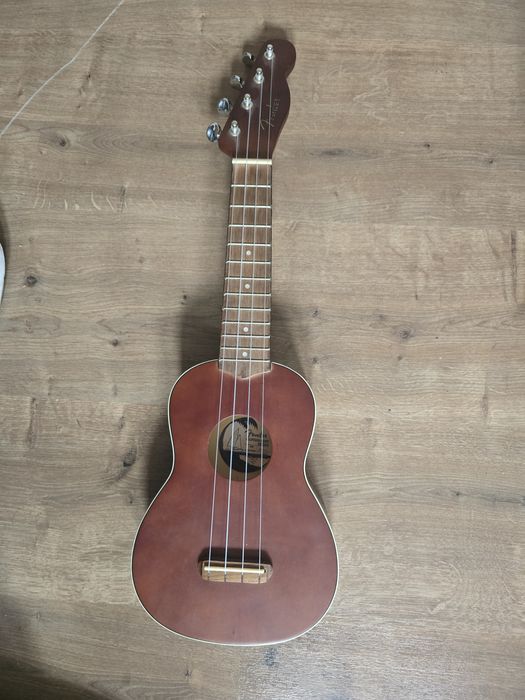 Ukulele Fender como novo