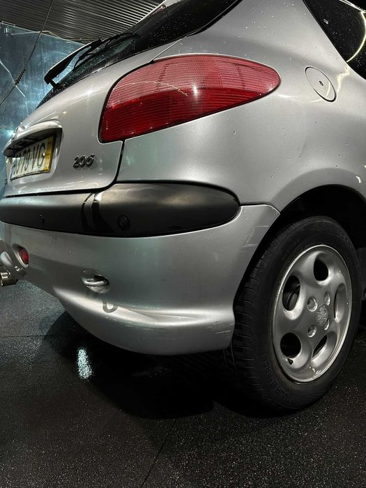 Peugeot 206 Silvercrest 1.4 Gasolina (2003)
