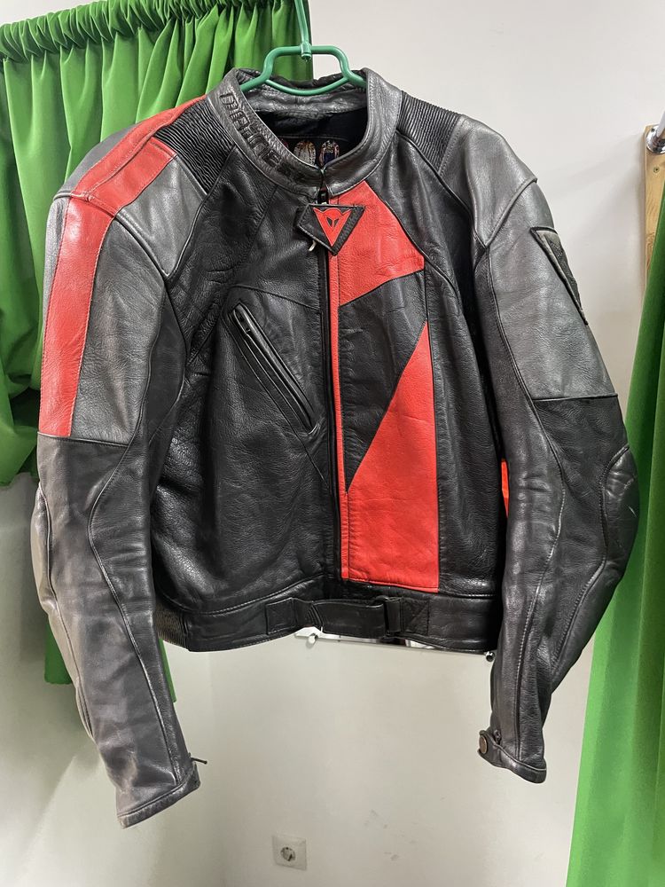 Мотокуртка шкіряна Dainese 54