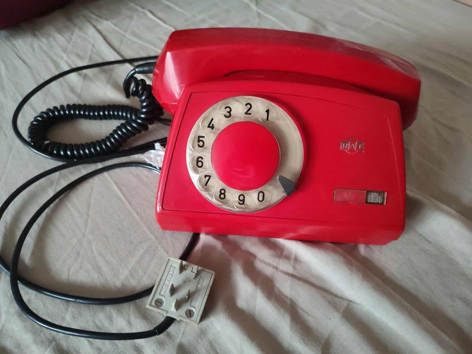 stary zabytkowy obrotowy telefon z tarczą TELKOM RWT