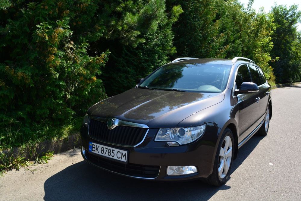 Skoda Superb 2 2010р. || покоління, в кузові універсал.
