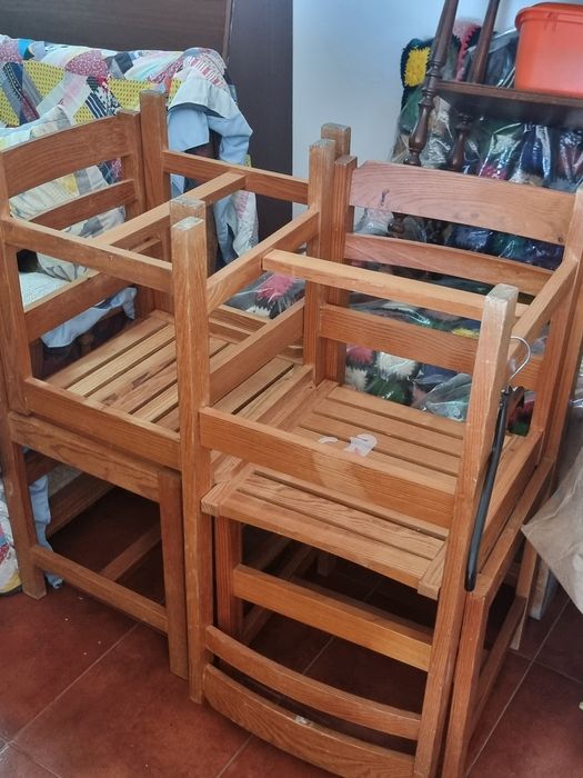 Mesa de Jantar Redonda com 4 Cadeiras