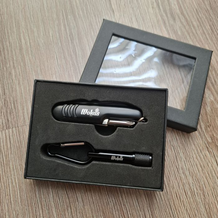 Zestaw gadżetów Wokas – scyzoryk + latarka w pudełku